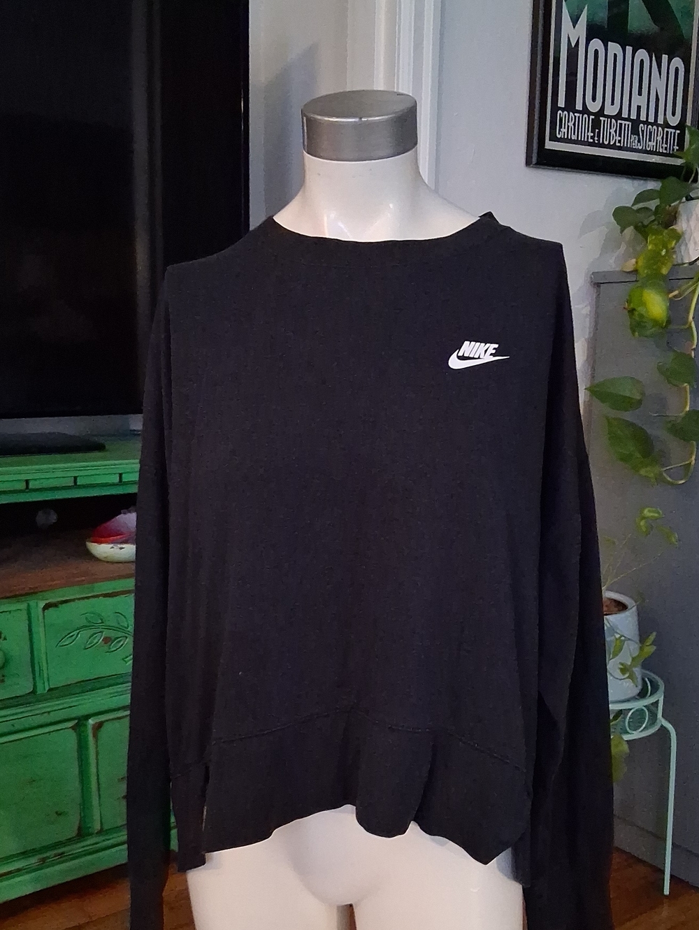 Nike Oversized Crew Black Sweatshirt - Large